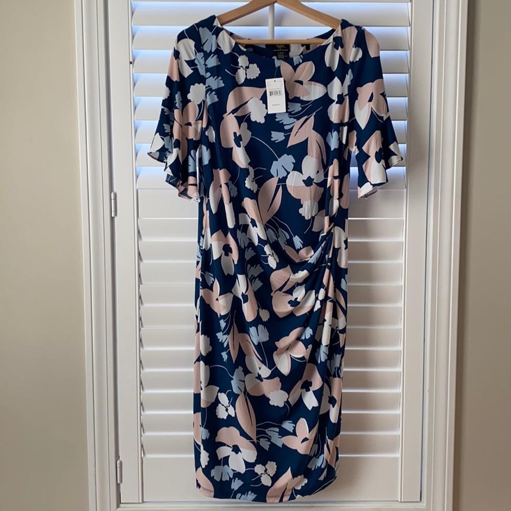 Taylor for a Pea in the Pod maternity dress